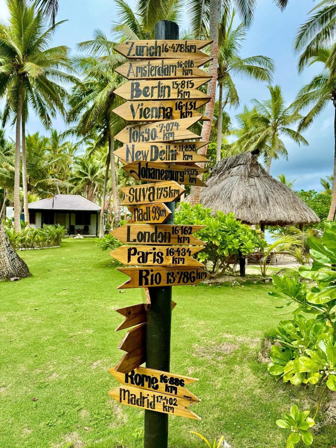 Coconut Beach Resort Tavewa Island Exterior photo